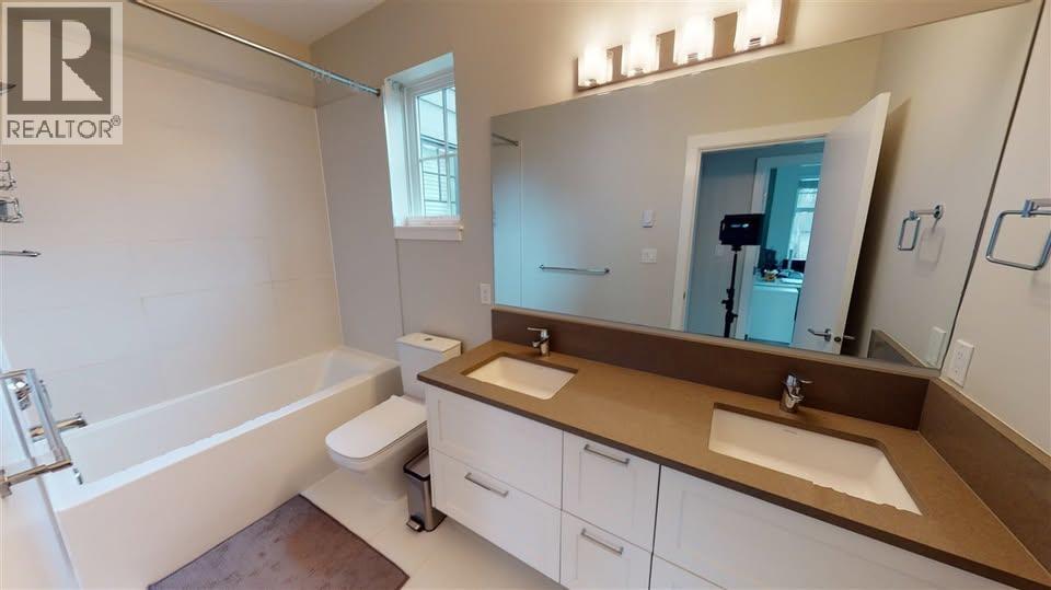 7 5188 Savile Row, Burnaby, British Columbia V5E 0C3 - Photo 4 - R3071156