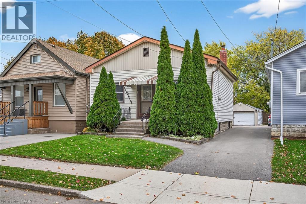 49 East 33rd Street, Hamilton, Ontario L8V 3S9 - Photo 4 - 40786757