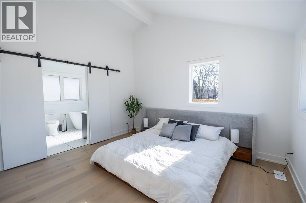 1566 Howston Avenue, Sarnia, Ontario  N7V 3Y9 - Photo 17 - 25030891