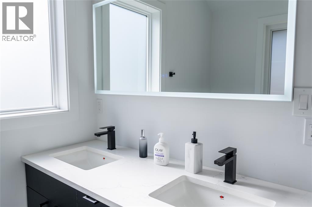 1566 Howston Avenue, Sarnia, Ontario  N7V 3Y9 - Photo 21 - 25030891