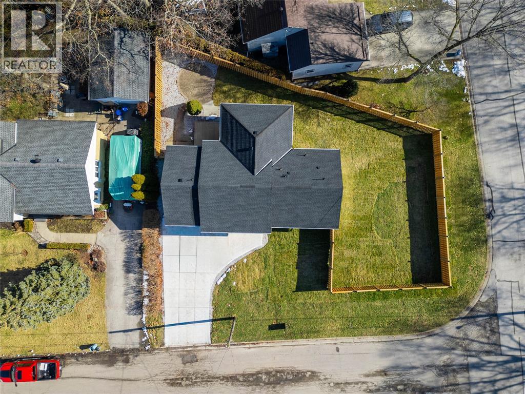 1566 Howston Avenue, Sarnia, Ontario  N7V 3Y9 - Photo 48 - 25030891