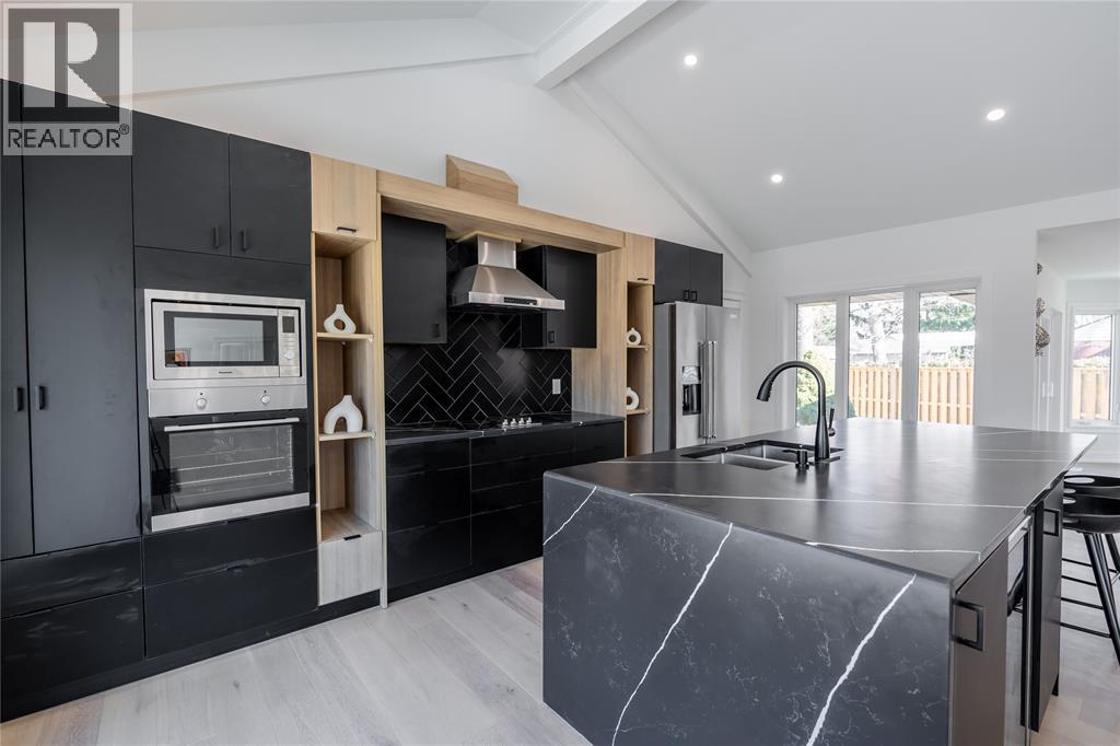 1566 Howston Avenue, Sarnia, Ontario  N7V 3Y9 - Photo 7 - 25030891