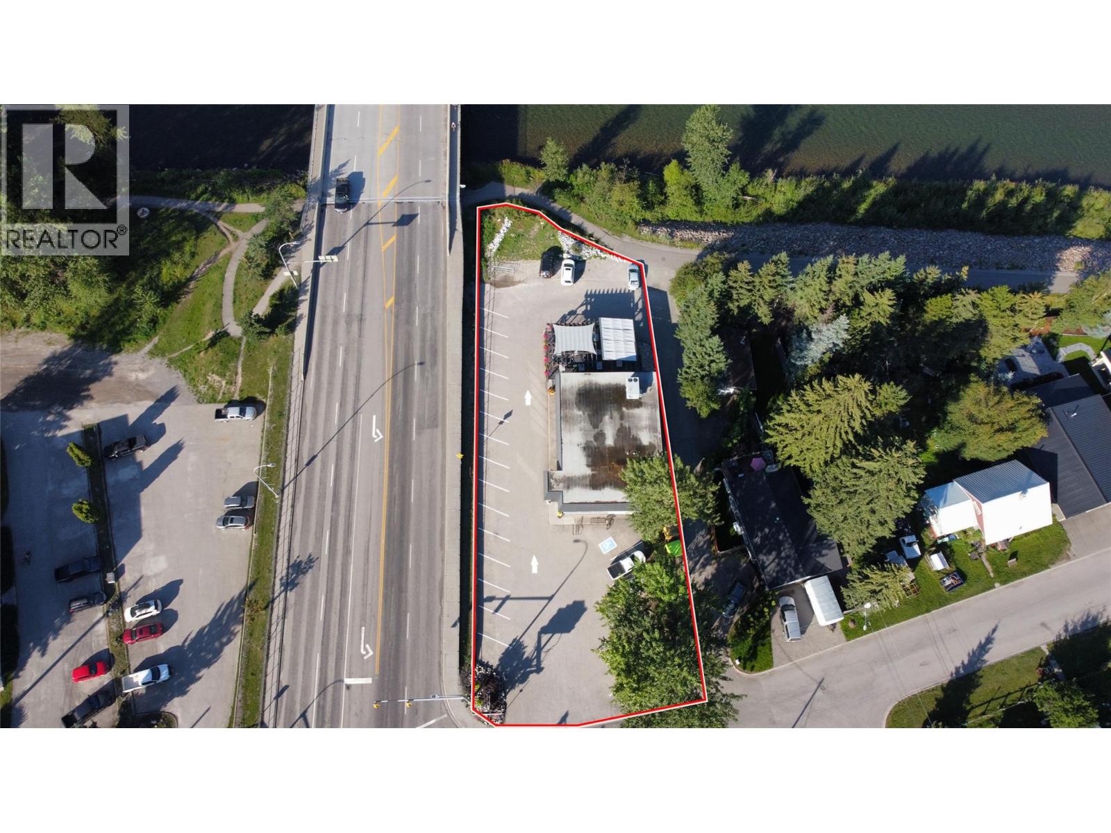 301 Highway 3, Fernie, British Columbia  V0B 1M0 - Photo 8 - 10358299