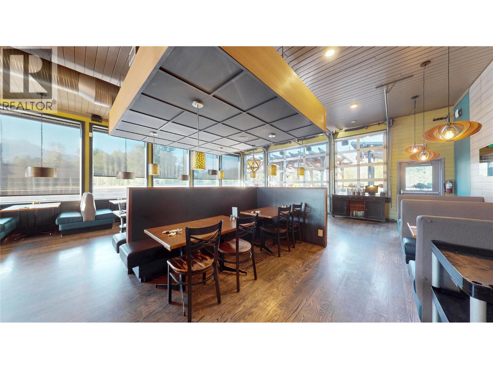 301 Highway 3, Fernie, British Columbia  V0B 1M0 - Photo 11 - 10358299