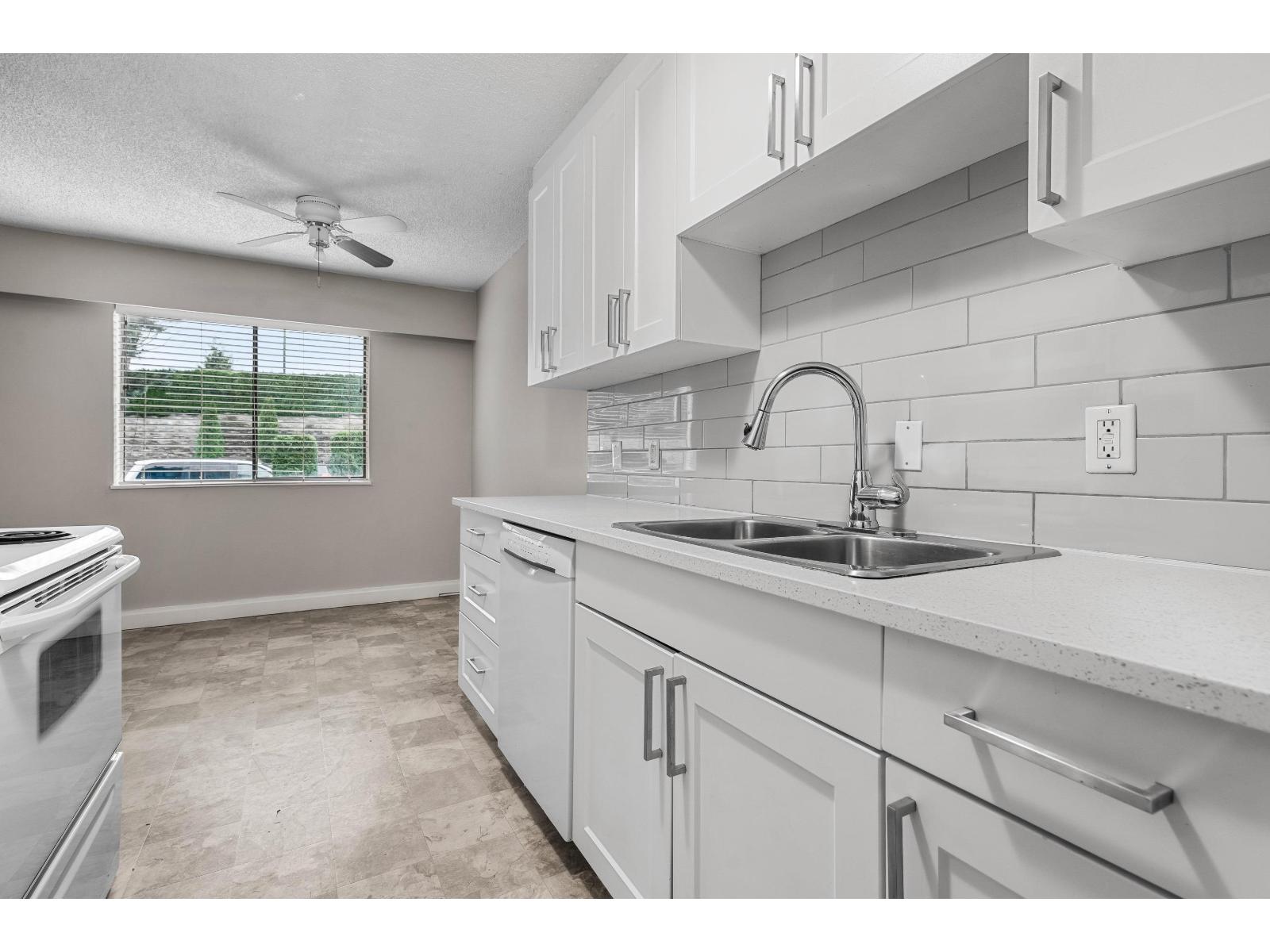 B209 1909 Salton Road, Abbotsford, British Columbia V2S 5B6 - Photo 8 - R3070535