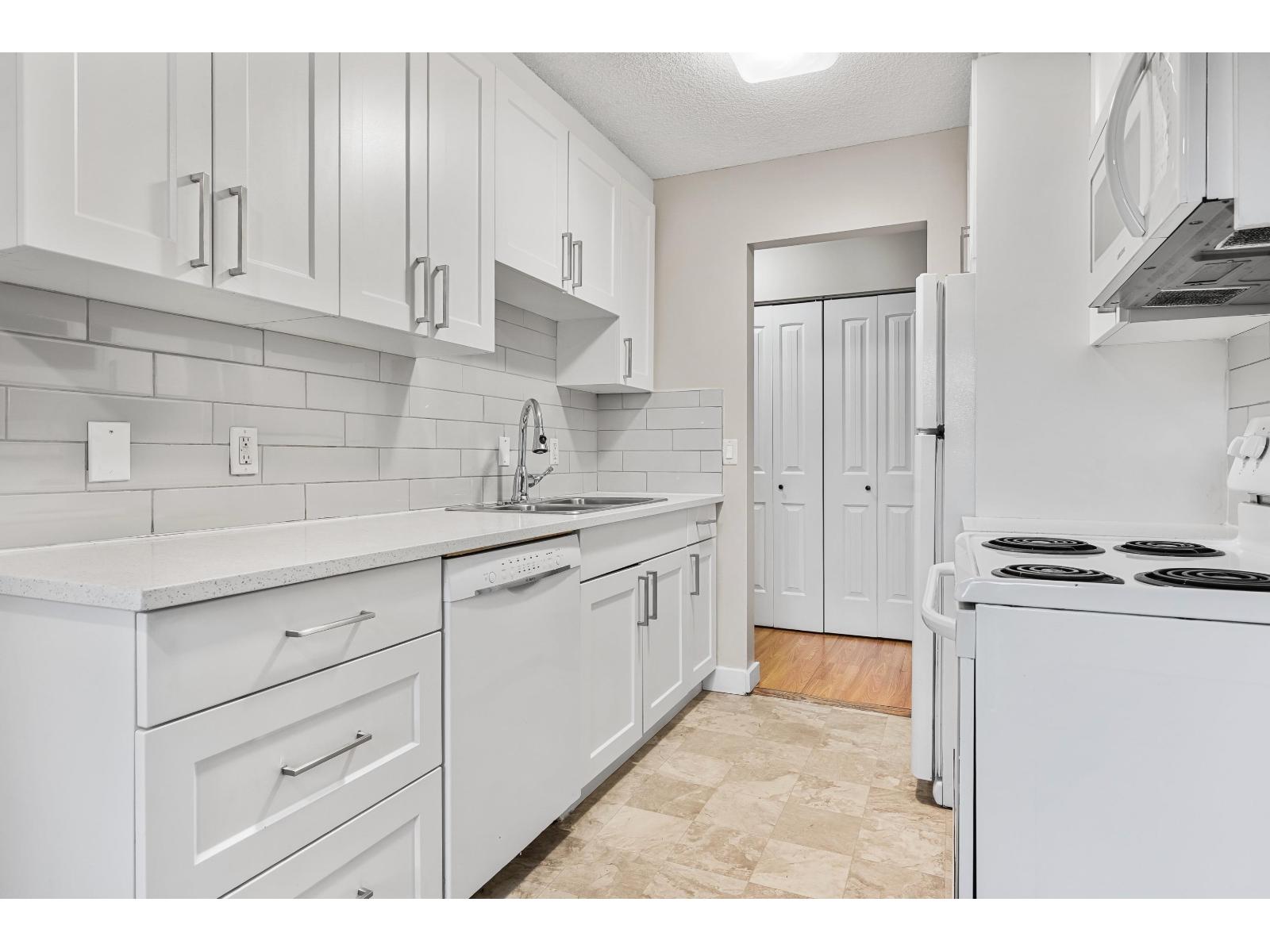 B209 1909 Salton Road, Abbotsford, British Columbia V2S 5B6 - Photo 7 - R3070535