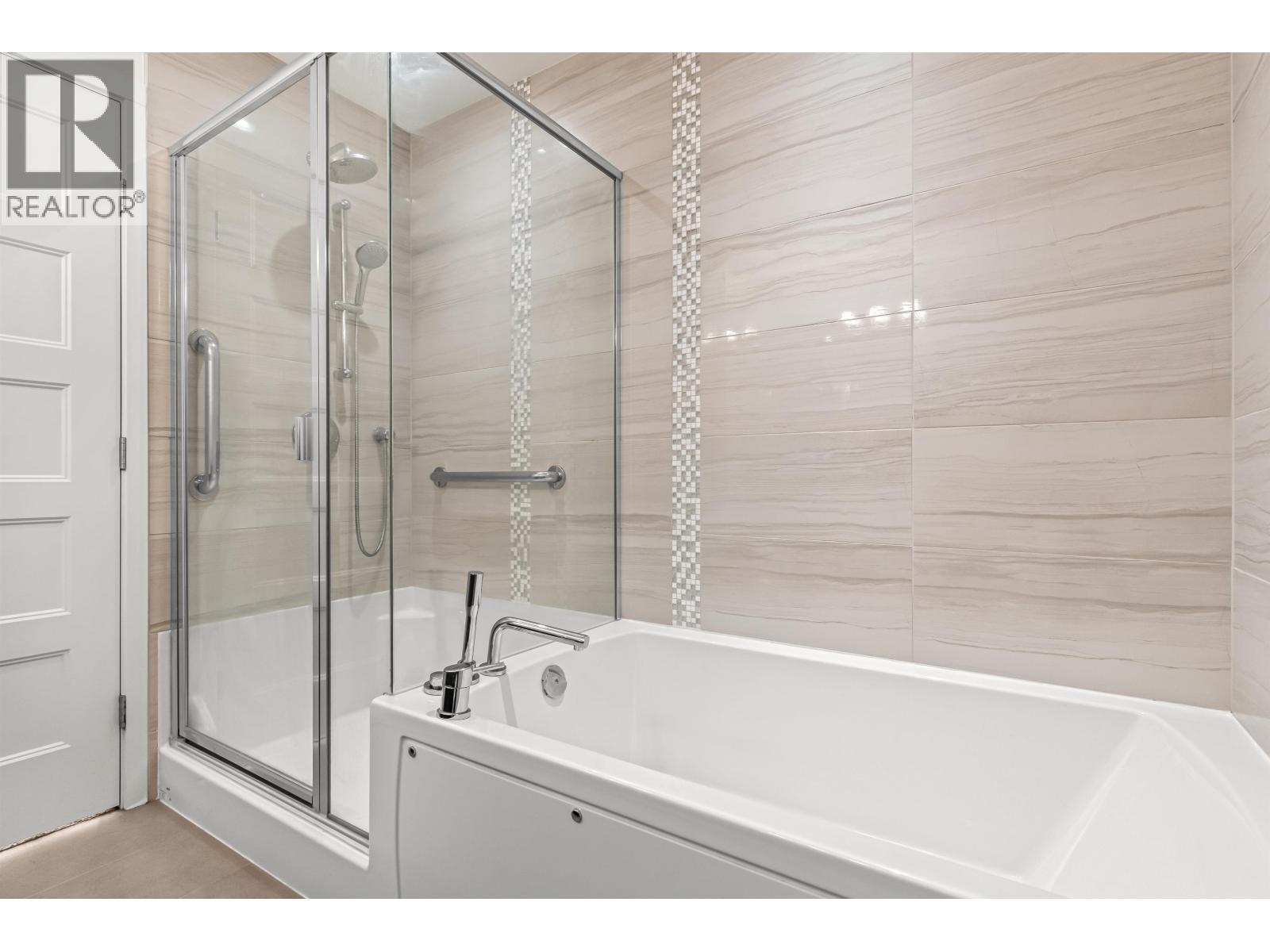 210 6168 London Road, Richmond, British Columbia  V7E 0C1 - Photo 9 - R3071093