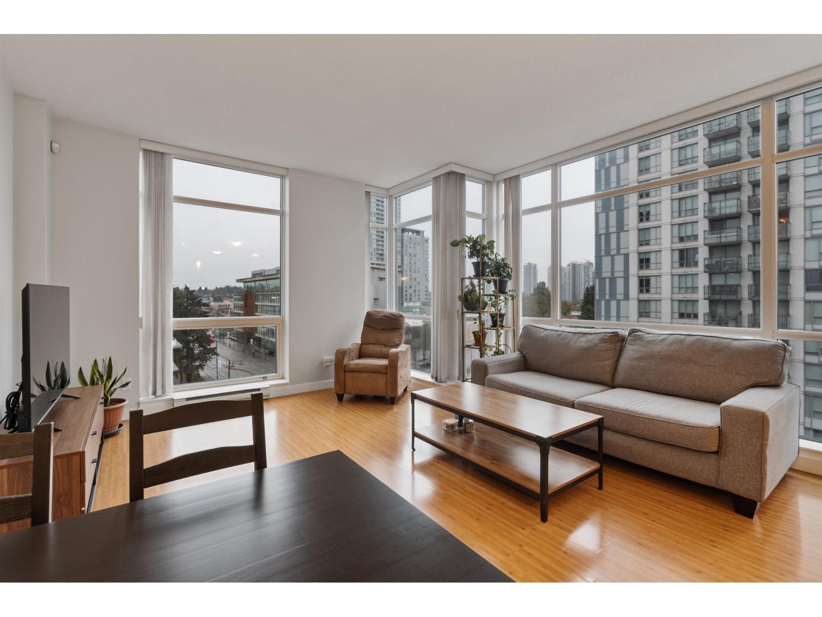 604 13399 104 Avenue, Surrey, British Columbia  V3T 0C9 - Photo 1 - R3071180