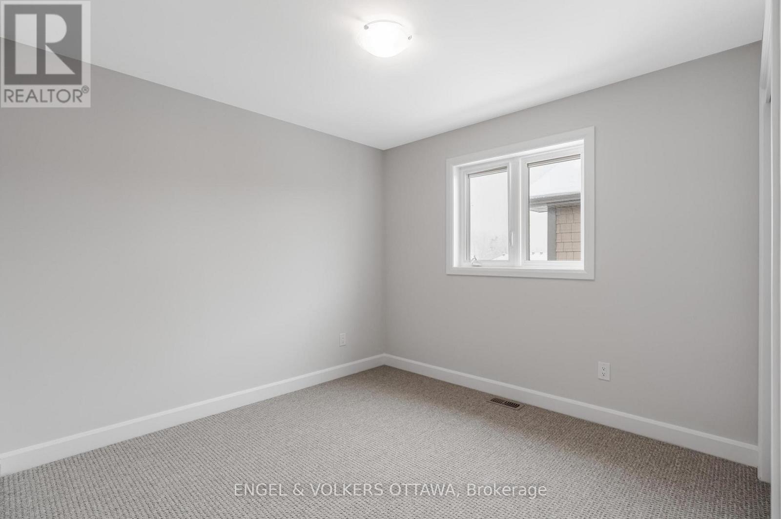 683 Fisher Street, North Grenville, Ontario  K0G 1J0 - Photo 27 - X12589530