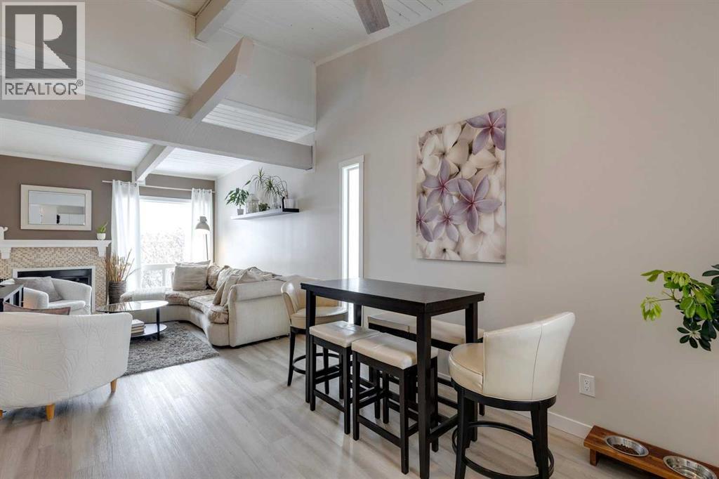 2630 Oakmoor Drive Sw, Calgary, Alberta  T2V 4E7 - Photo 5 - A2273018