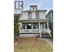 1263 5 Avenue S London Road