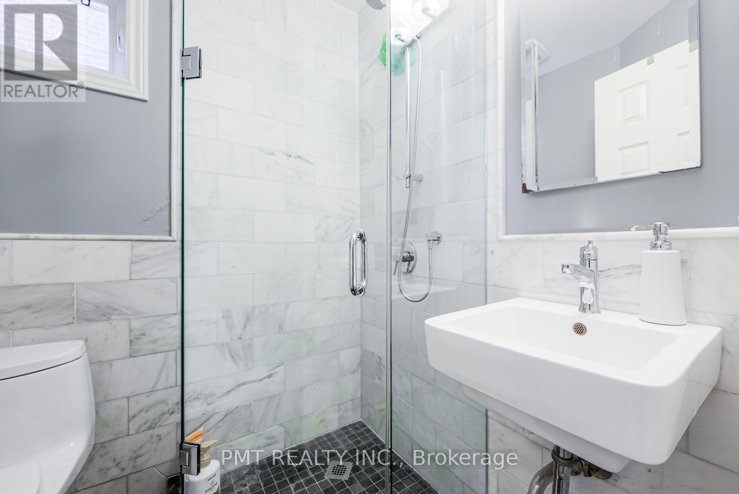 19 Churchill Avenue, Toronto, Ontario  M6J 2B3 - Photo 19 - C12591258