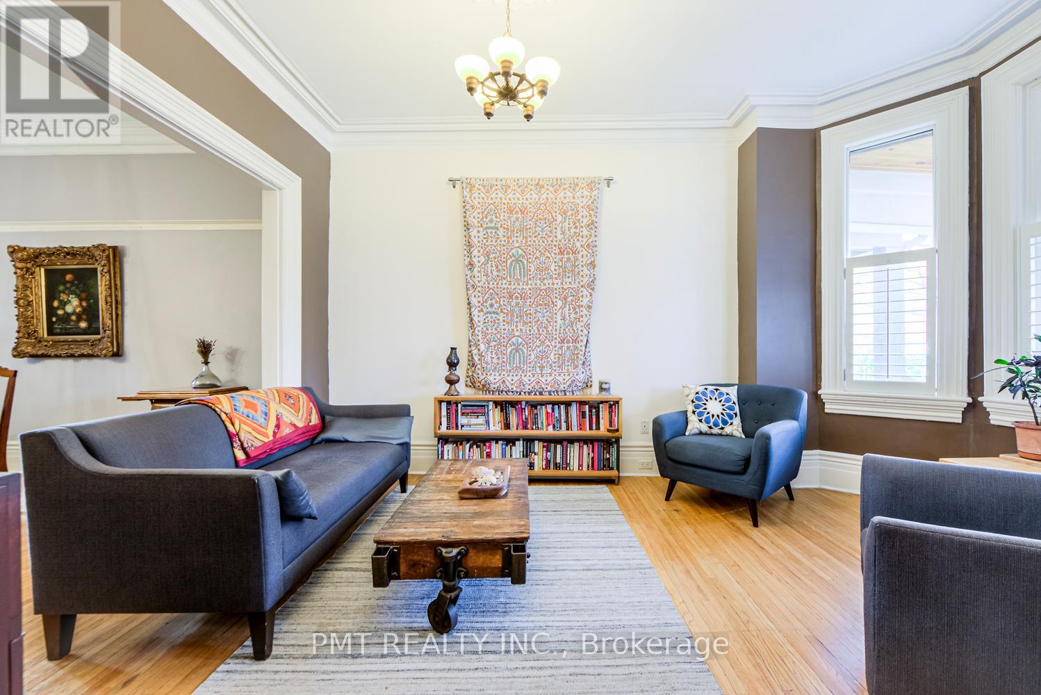 19 Churchill Avenue, Toronto, Ontario  M6J 2B3 - Photo 2 - C12591258