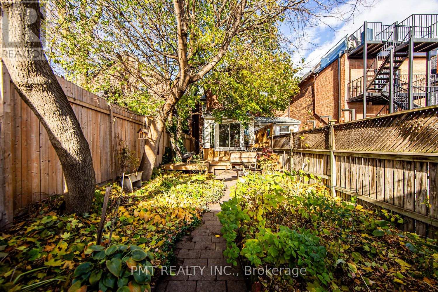 19 Churchill Avenue, Toronto, Ontario  M6J 2B3 - Photo 40 - C12591258