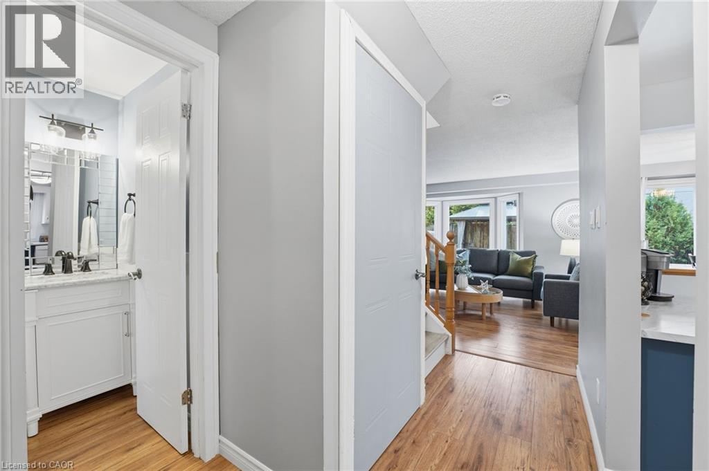 510b Rosemeadow Crescent, Waterloo, Ontario  N2T 2A5 - Photo 3 - 40791635