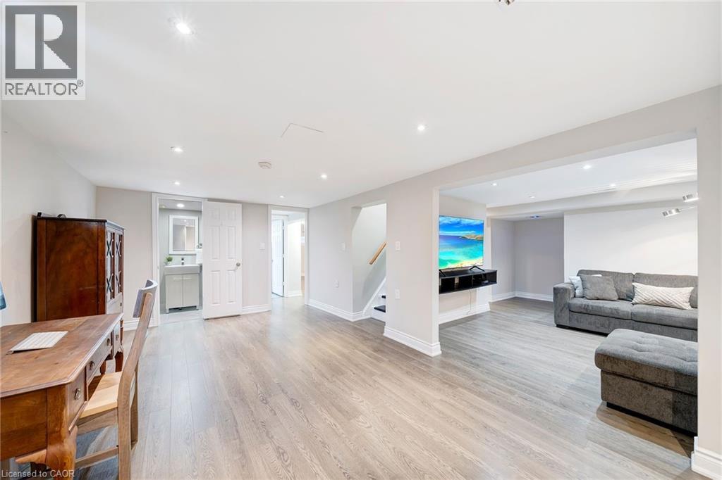 260 Sanatorium Road, Hamilton, Ontario  L9C 1Z9 - Photo 21 - 40791624