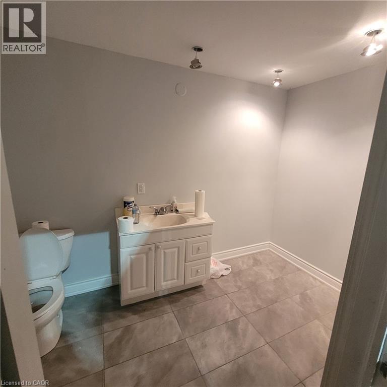 1160 Blair Road Unit# F, Burlington, Ontario  L7M 1K9 - Photo 5 - 40790597