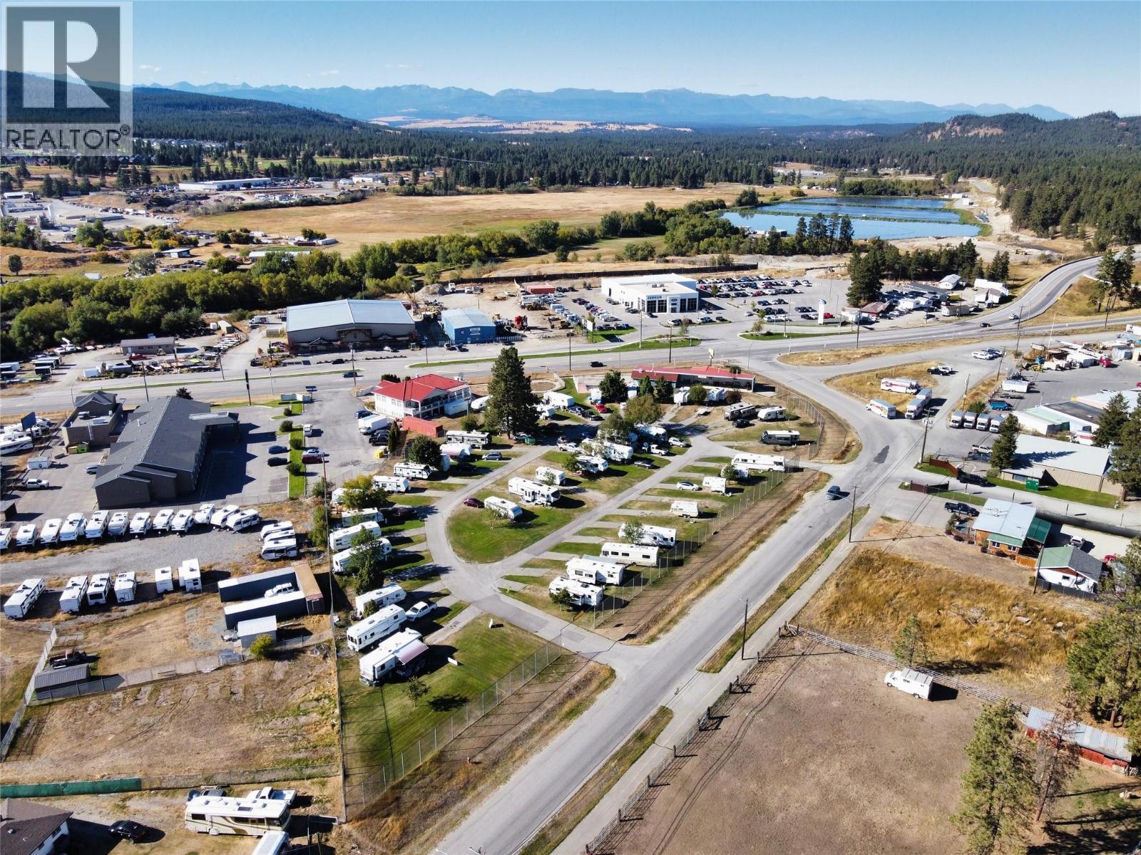 2412 Cranbrook Street, Cranbrook, British Columbia  V1C 3T2 - Photo 5 - 10370072