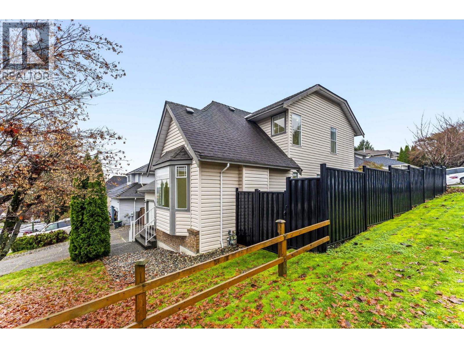 1252 Hudson Street, Coquitlam, British Columbia  V3B 6P8 - Photo 3 - R3071159