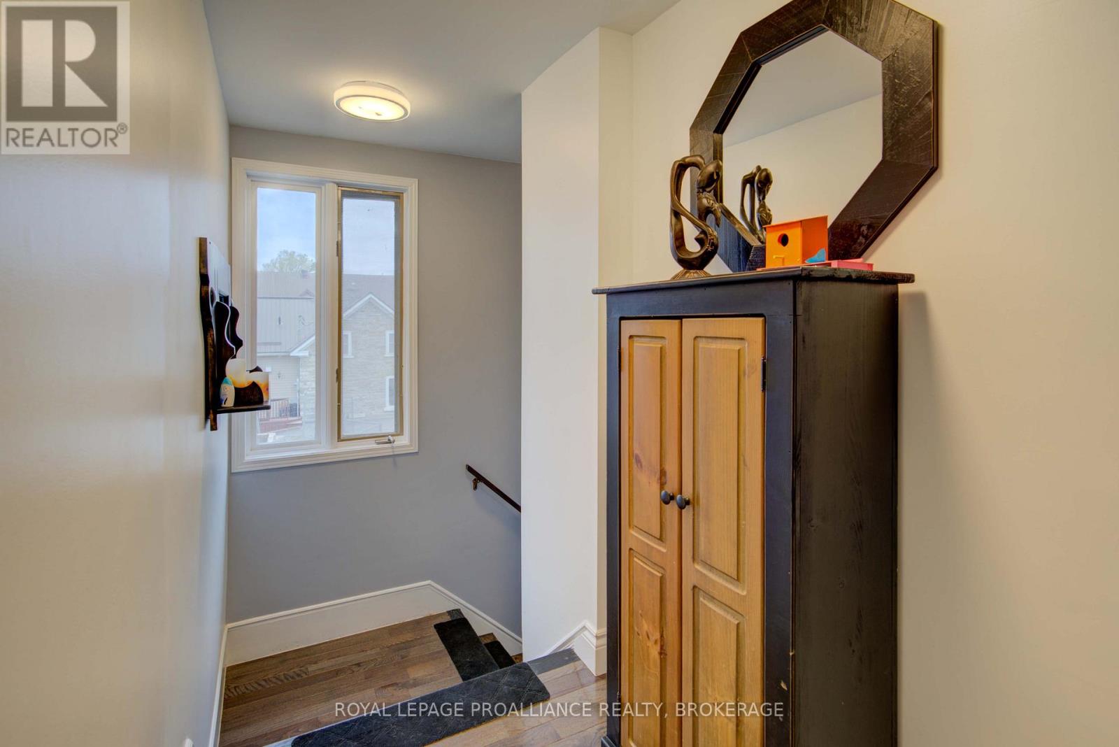 29 Main Street E, Westport, Ontario K0G 1X0 - Photo 17 - X12591536