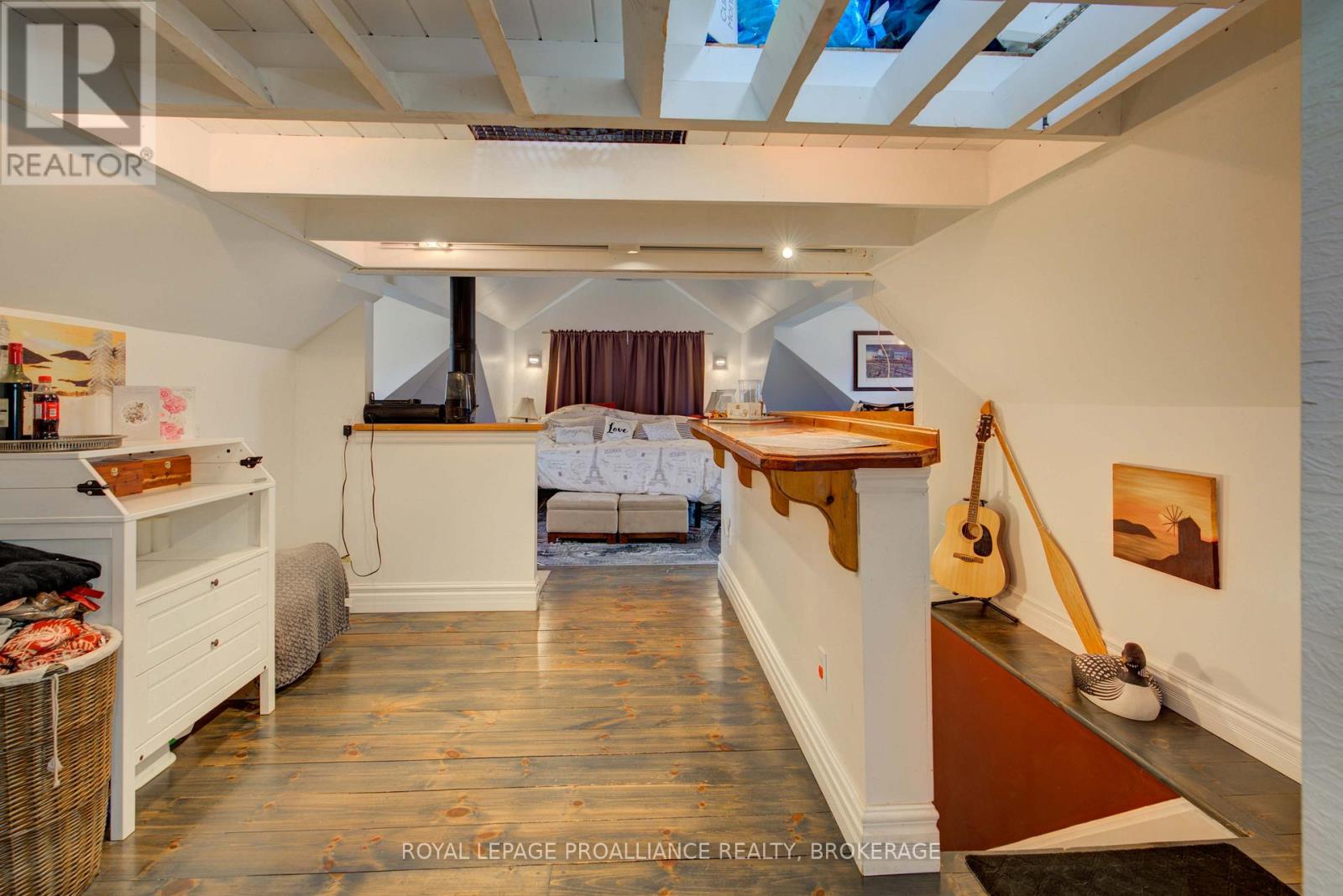 29 Main Street E, Westport, Ontario K0G 1X0 - Photo 28 - X12591536