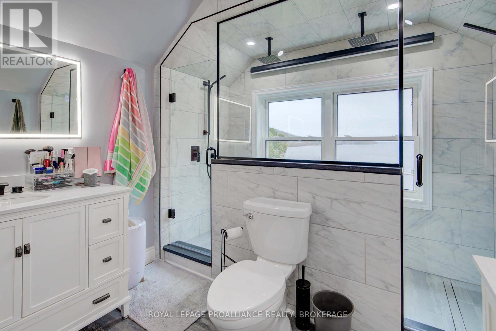 29 Main Street E, Westport, Ontario K0G 1X0 - Photo 34 - X12591536