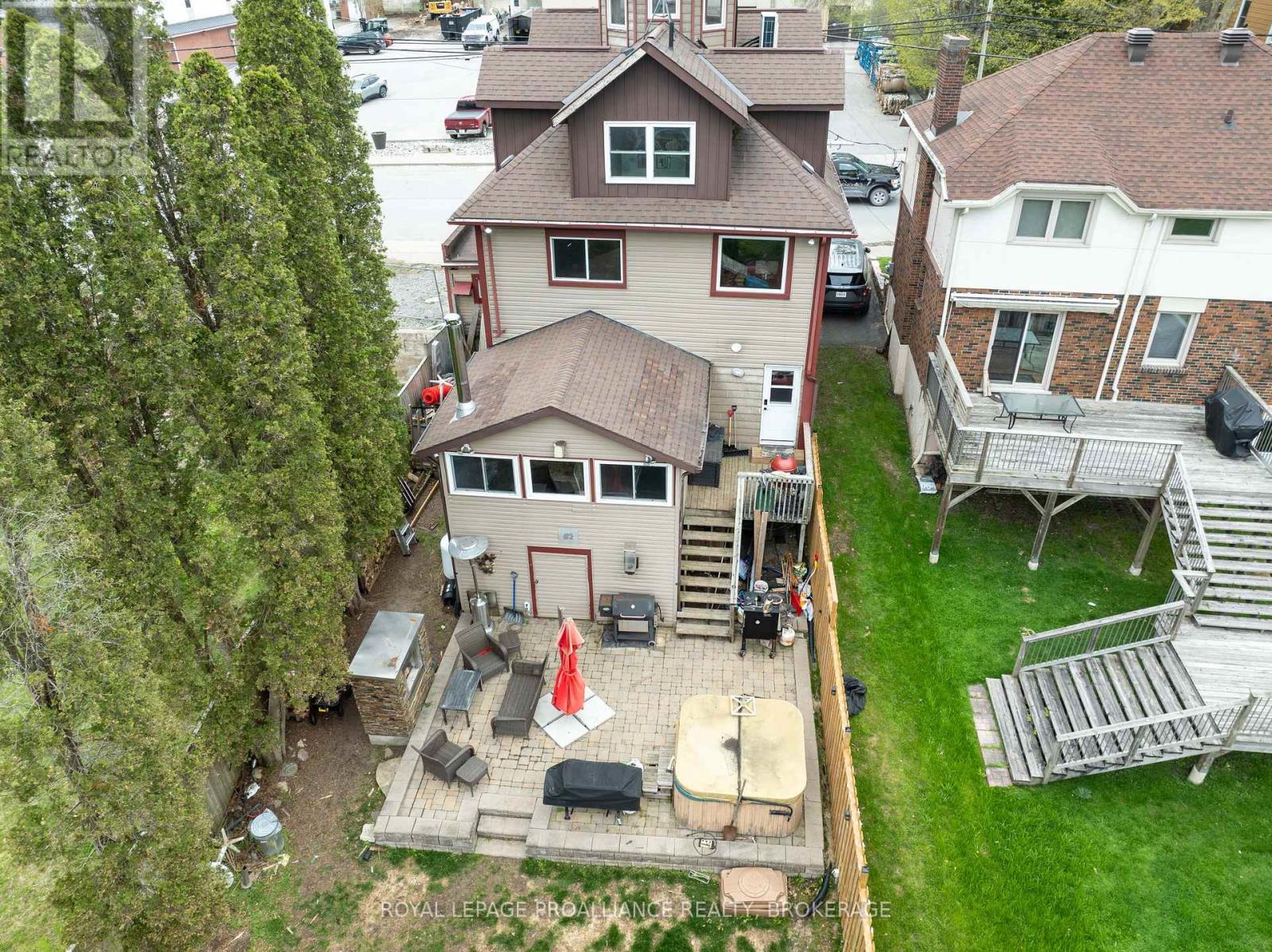 29 Main Street E, Westport, Ontario K0G 1X0 - Photo 38 - X12591536