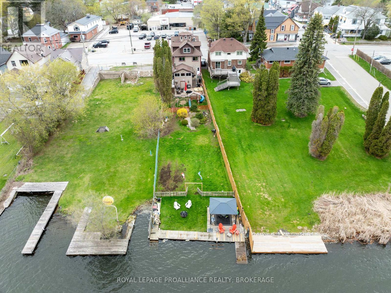 29 Main Street E, Westport, Ontario K0G 1X0 - Photo 4 - X12591536