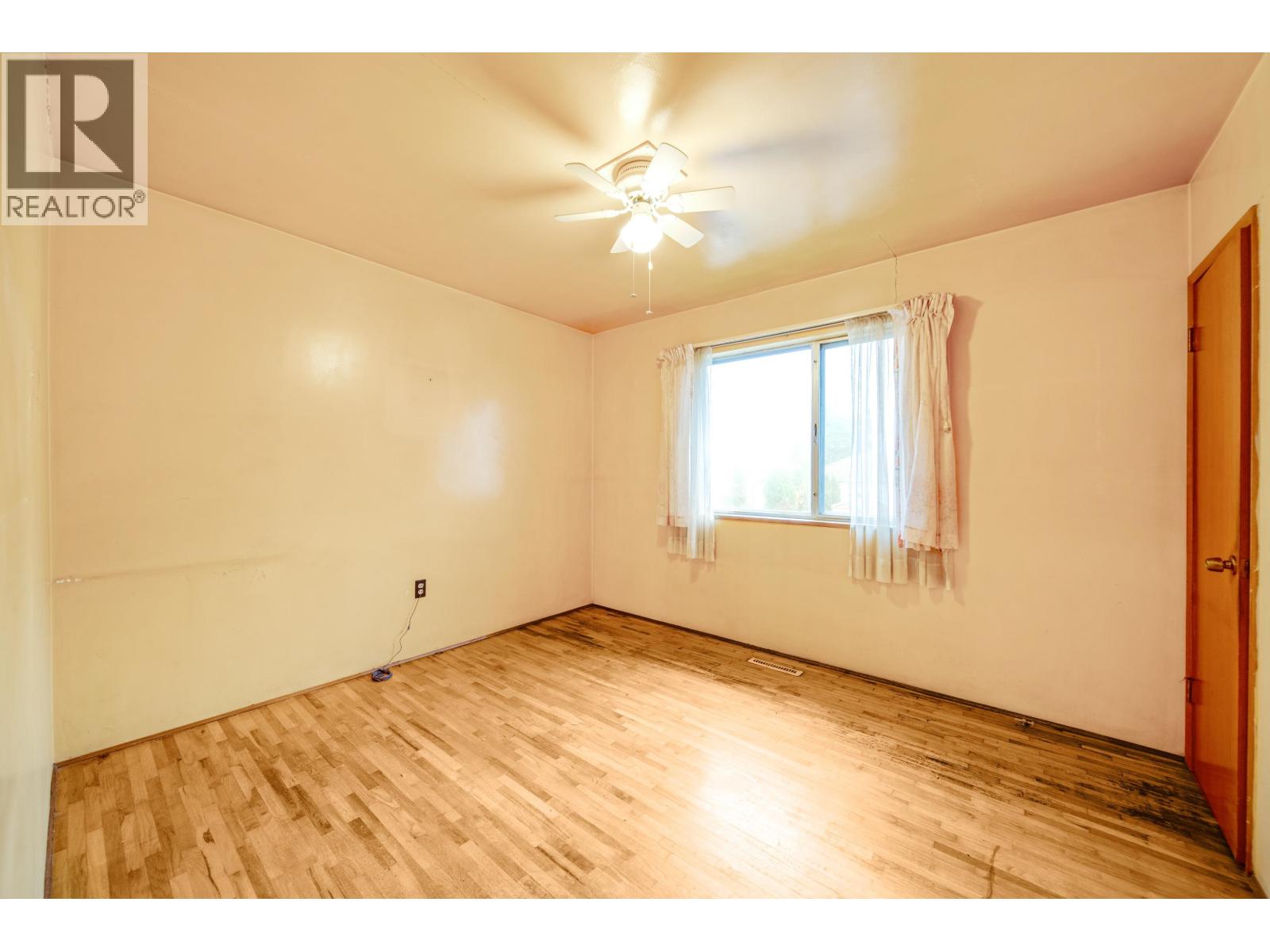 5284 Slocan Street, Vancouver, British Columbia  V5R 2A7 - Photo 6 - R3071145