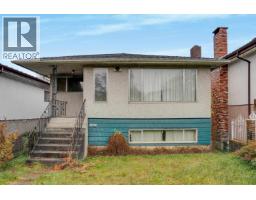 <div class="price">$1,299,000</div> 5284 Slocan Street, Vancouver<br><div style="margin-bottom:8px;"><small>RE/MAX Crest Realty<br>re/max Real Estate Services</small></div><div class='bed_bath'>4 Bed | 2 Bath</div>
