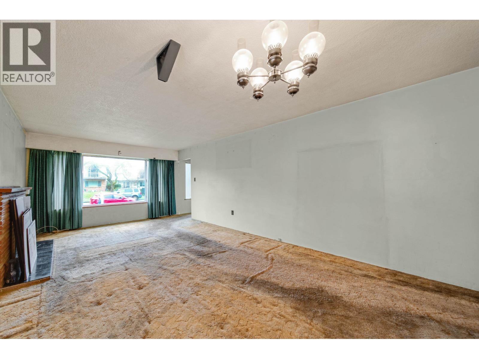 5284 Slocan Street, Vancouver, British Columbia  V5R 2A7 - Photo 13 - R3071145