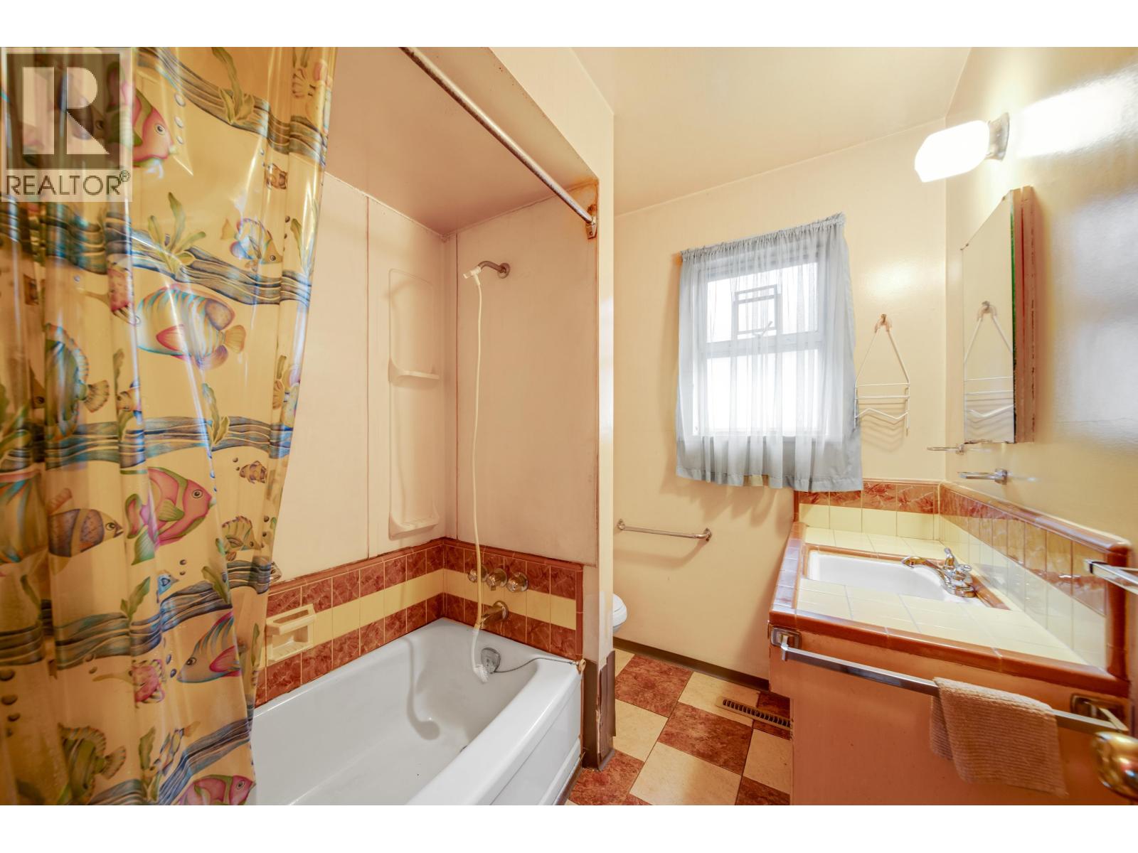 5284 Slocan Street, Vancouver, British Columbia  V5R 2A7 - Photo 7 - R3071145