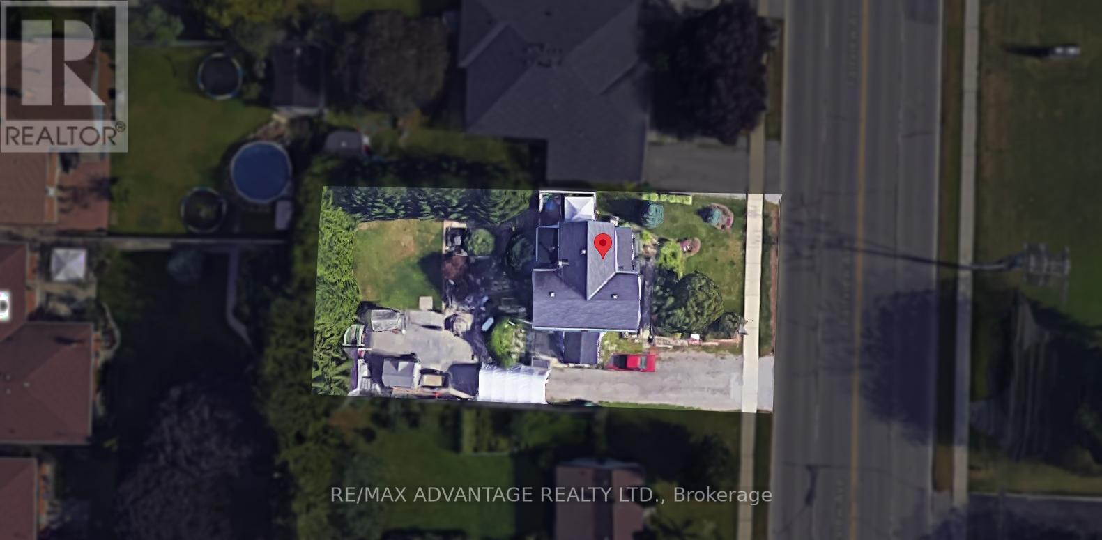 114 Fairview Avenue, St. Thomas, Ontario  N5R 4X6 - Photo 2 - X12591392