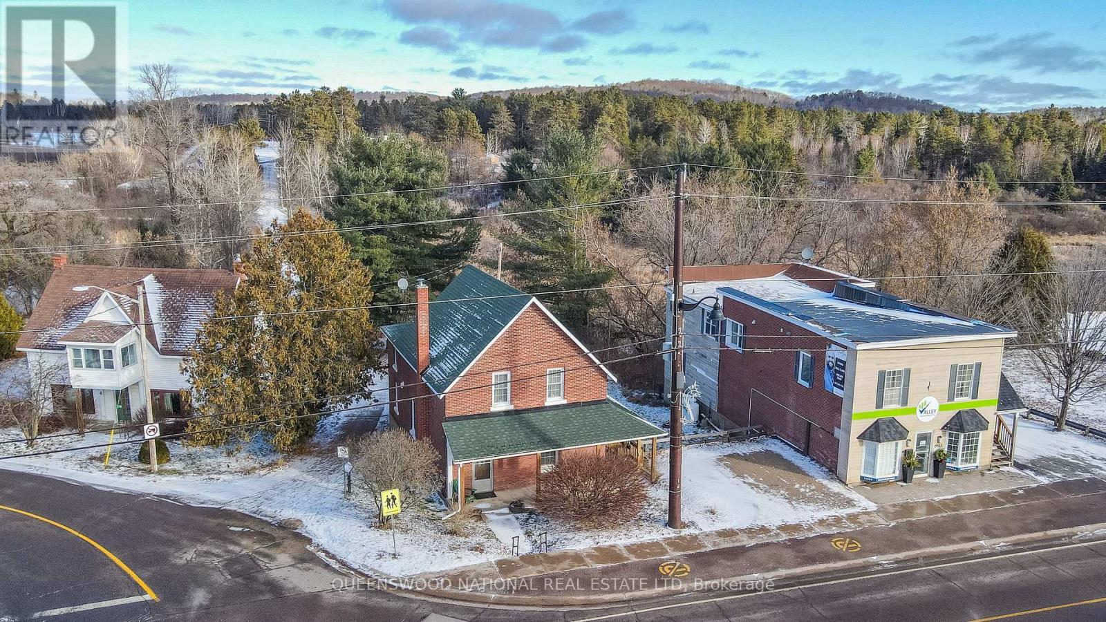 19518 Opeongo Line, Madawaska Valley, Ontario  K0J 1B0 - Photo 2 - X12591386