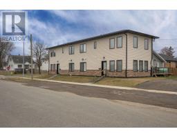 1101 FREDERICA ST W, THUNDER BAY, Ontario