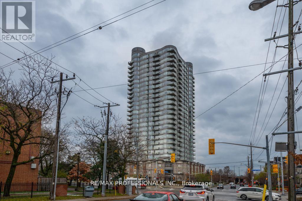 512 - 15 WINDERMERE AVENUE, Toronto, Ontario