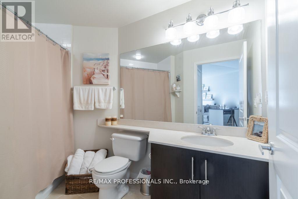 512 - 15 Windermere Avenue, Toronto, Ontario  M6S 5A2 - Photo 15 - W12591254