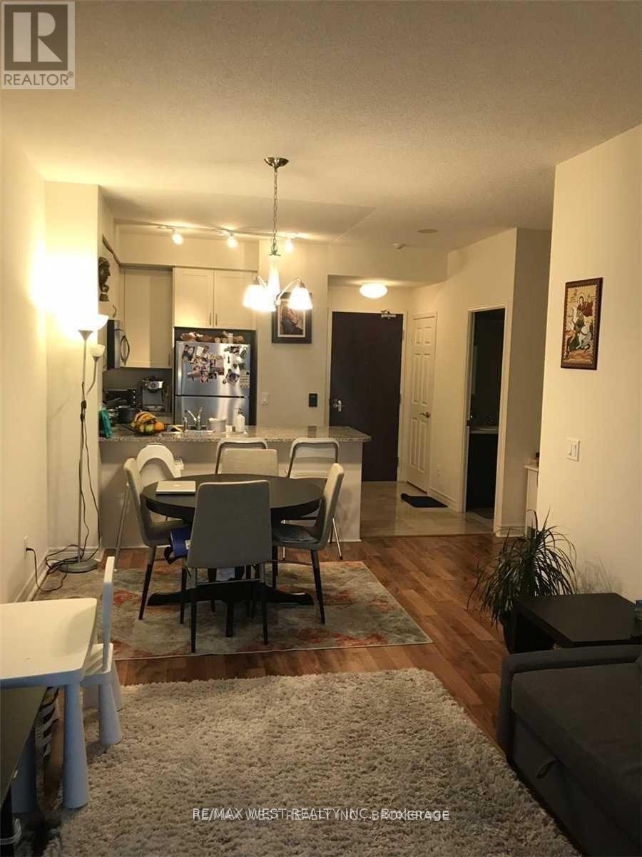 1812 - 339 Rathburn Road W, Mississauga, Ontario  L5B 0K6 - Photo 5 - W12591274