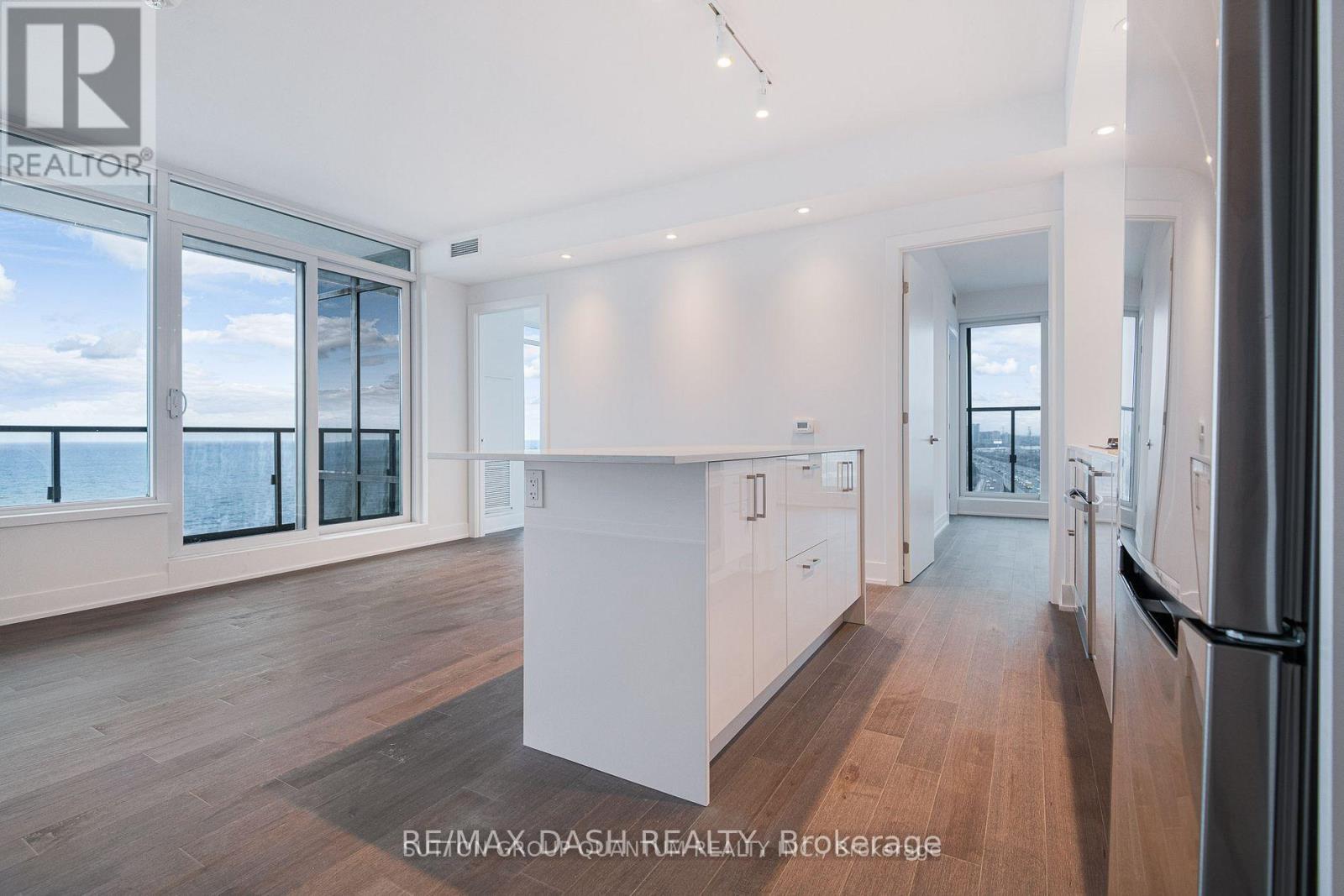 1710w - 1928 Lake Shore Boulevard W, Toronto, Ontario  M6S 0B1 - Photo 20 - W12591286