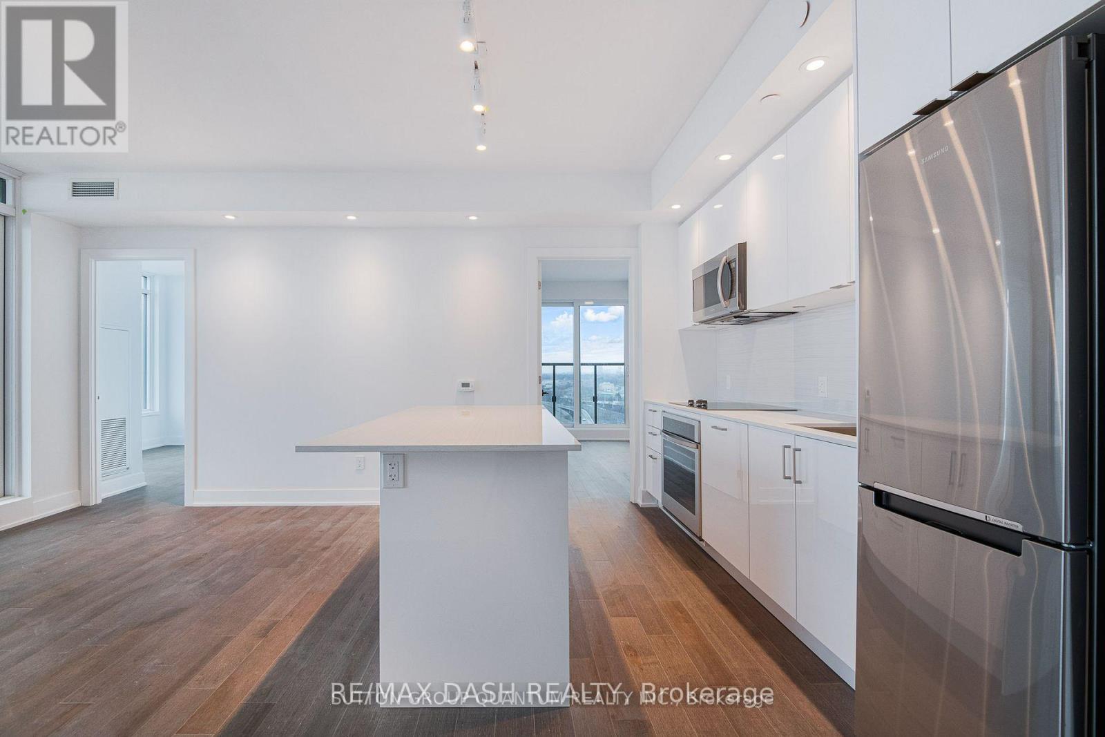 1710w - 1928 Lake Shore Boulevard W, Toronto, Ontario  M6S 0B1 - Photo 8 - W12591286