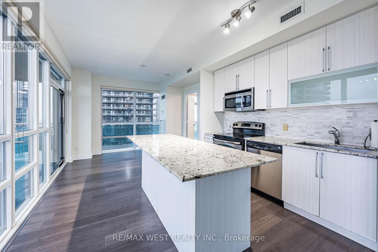 2308 - 16 Brookers Lane, Toronto, Ontario  M8V 0A5 - Photo 11 - W12591308