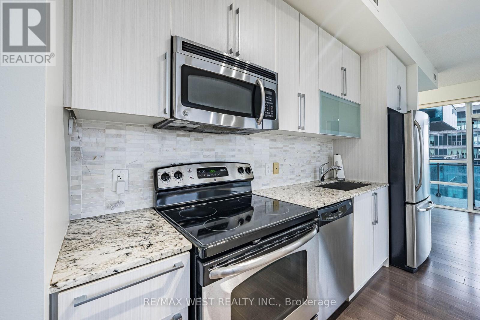 2308 - 16 Brookers Lane, Toronto, Ontario  M8V 0A5 - Photo 15 - W12591308