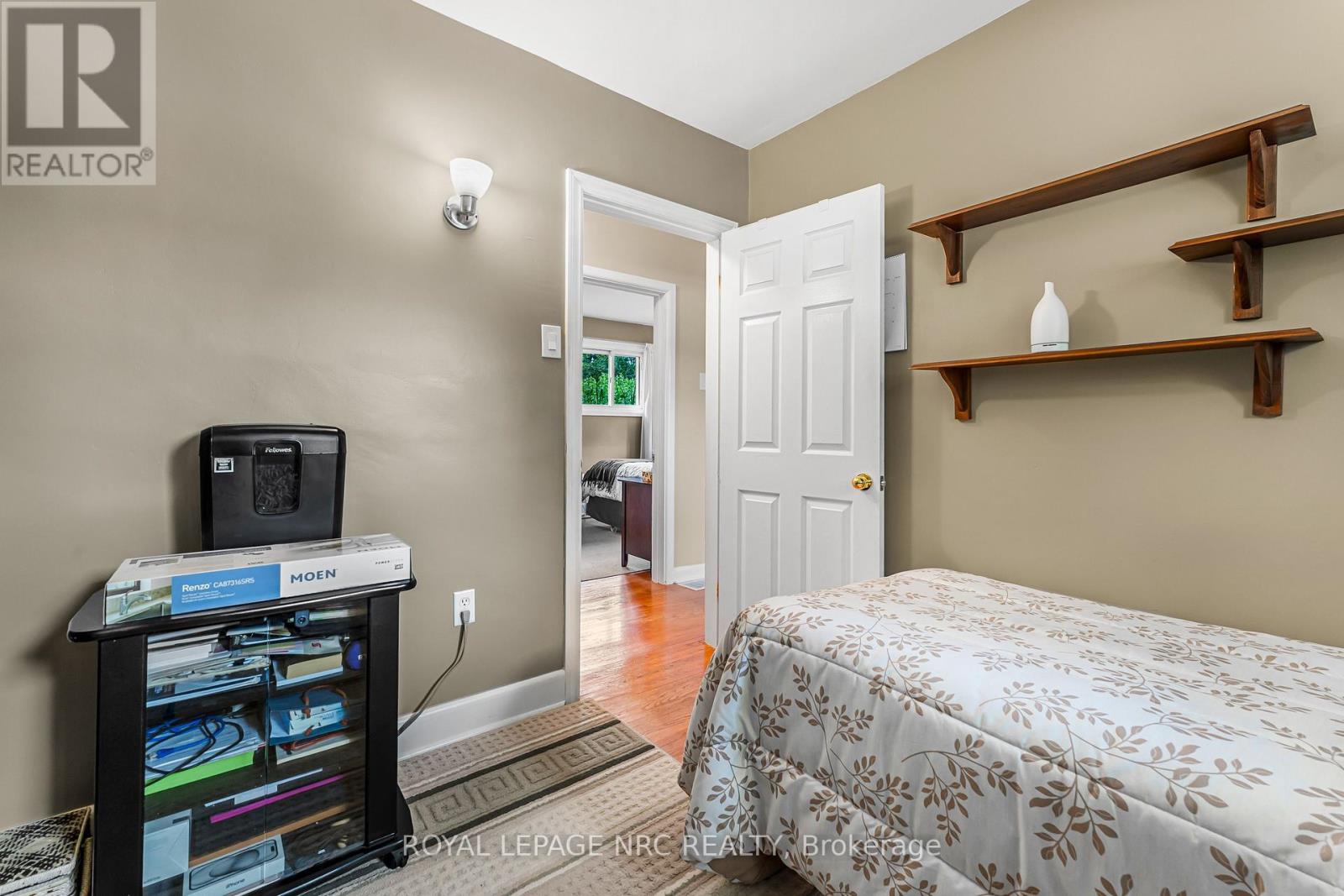 6 Maplewood Drive, St. Catharines, Ontario  L2M 3P1 - Photo 18 - X12591444