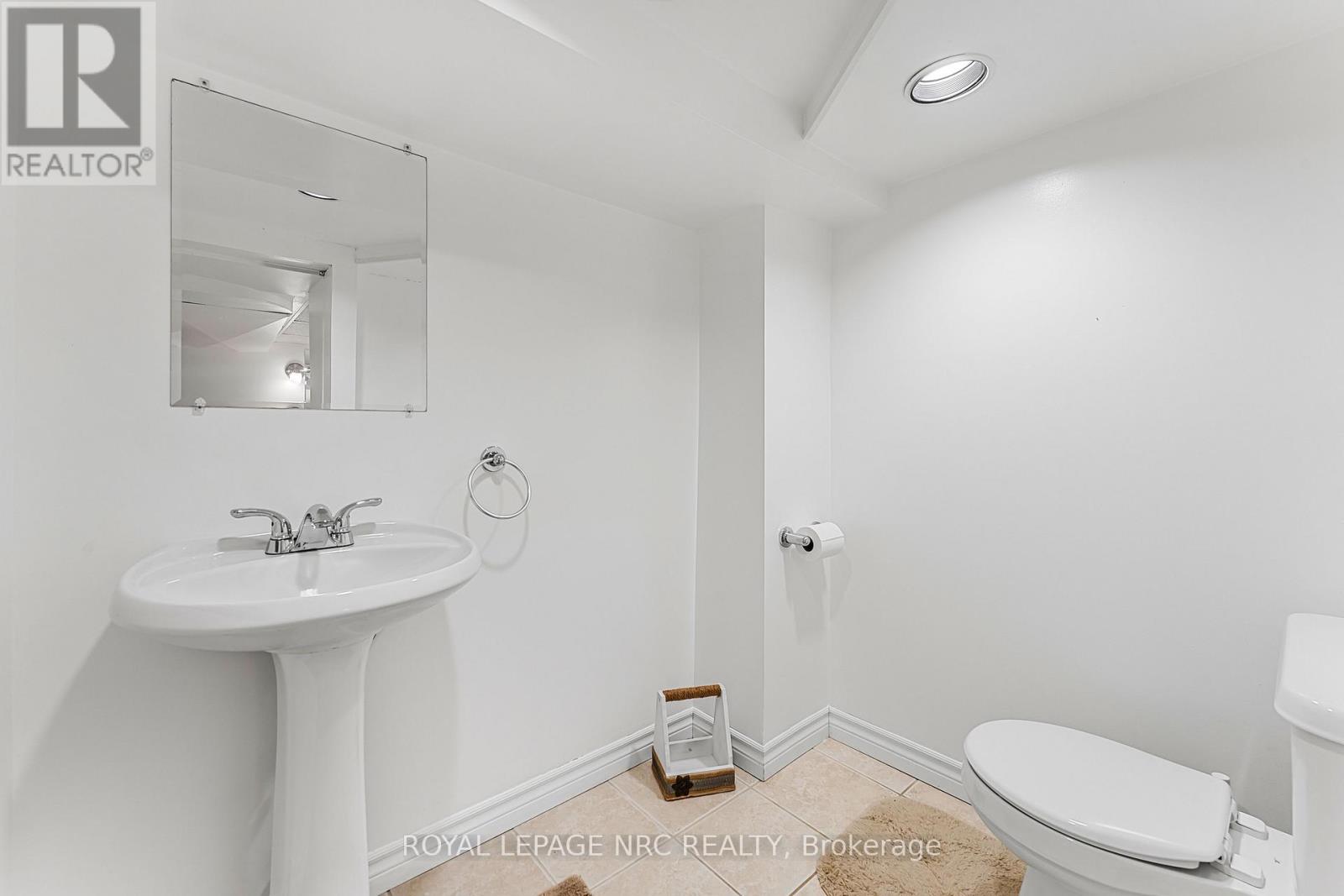 6 Maplewood Drive, St. Catharines, Ontario  L2M 3P1 - Photo 34 - X12591444