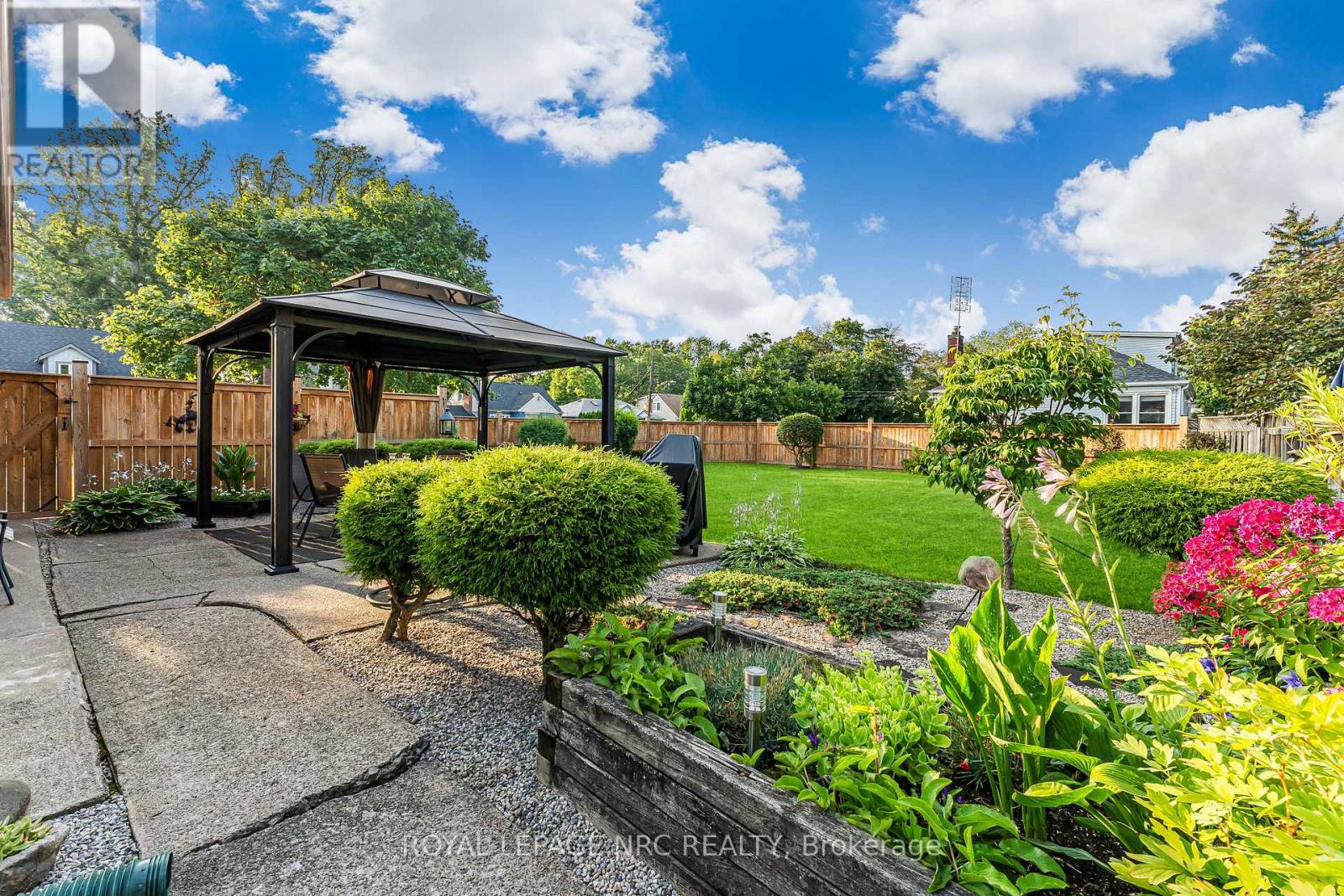 6 Maplewood Drive, St. Catharines, Ontario  L2M 3P1 - Photo 42 - X12591444