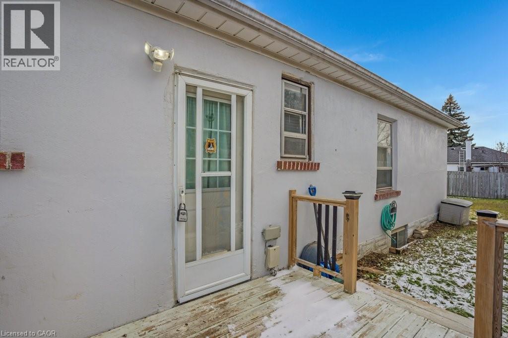 844 S Stirling Avenue S, Kitchener, Ontario  N2M 3K3 - Photo 27 - 40791352