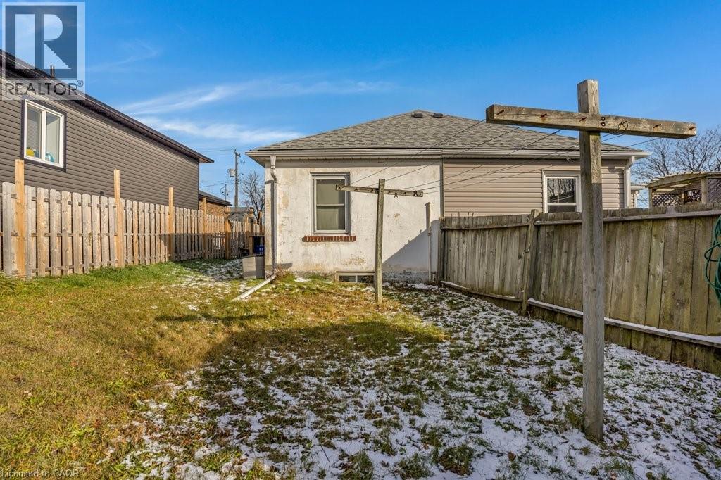 844 S Stirling Avenue S, Kitchener, Ontario  N2M 3K3 - Photo 29 - 40791352