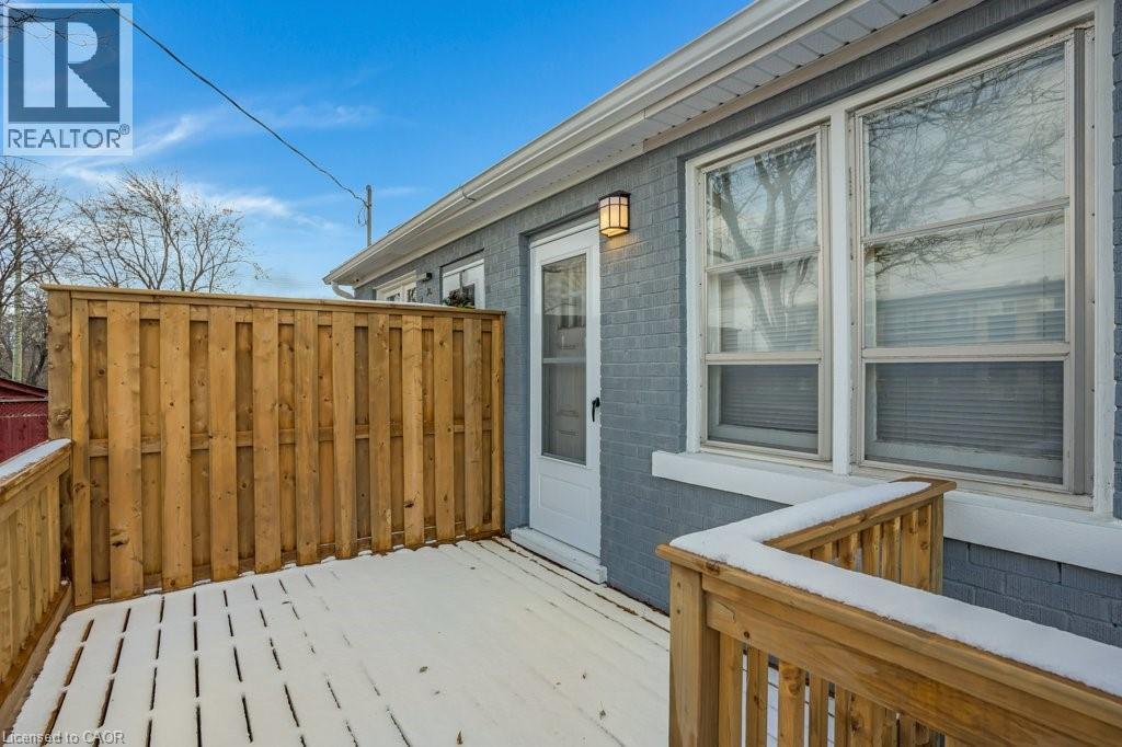 844 S Stirling Avenue S, Kitchener, Ontario  N2M 3K3 - Photo 4 - 40791352