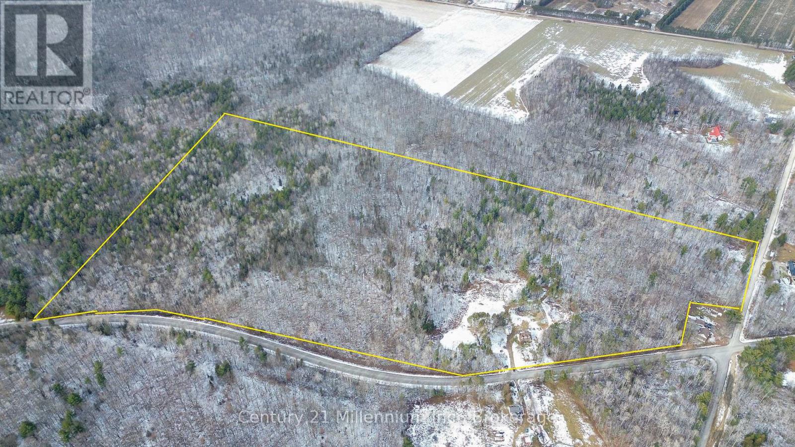 3664 Hogback Road, Clearview, Ontario  L0M 1N0 - Photo 2 - S12591384