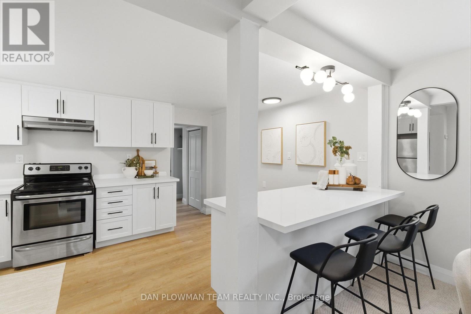 2 Wickett Street, Belleville, Ontario  K8P 3W6 - Photo 20 - X12591250